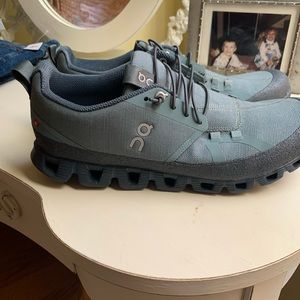 OnCloud waterproof running shoes